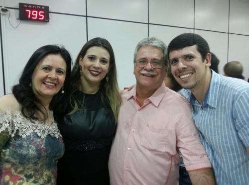 Tia Neuzeli, Vivian, Tio Hilton e Leley